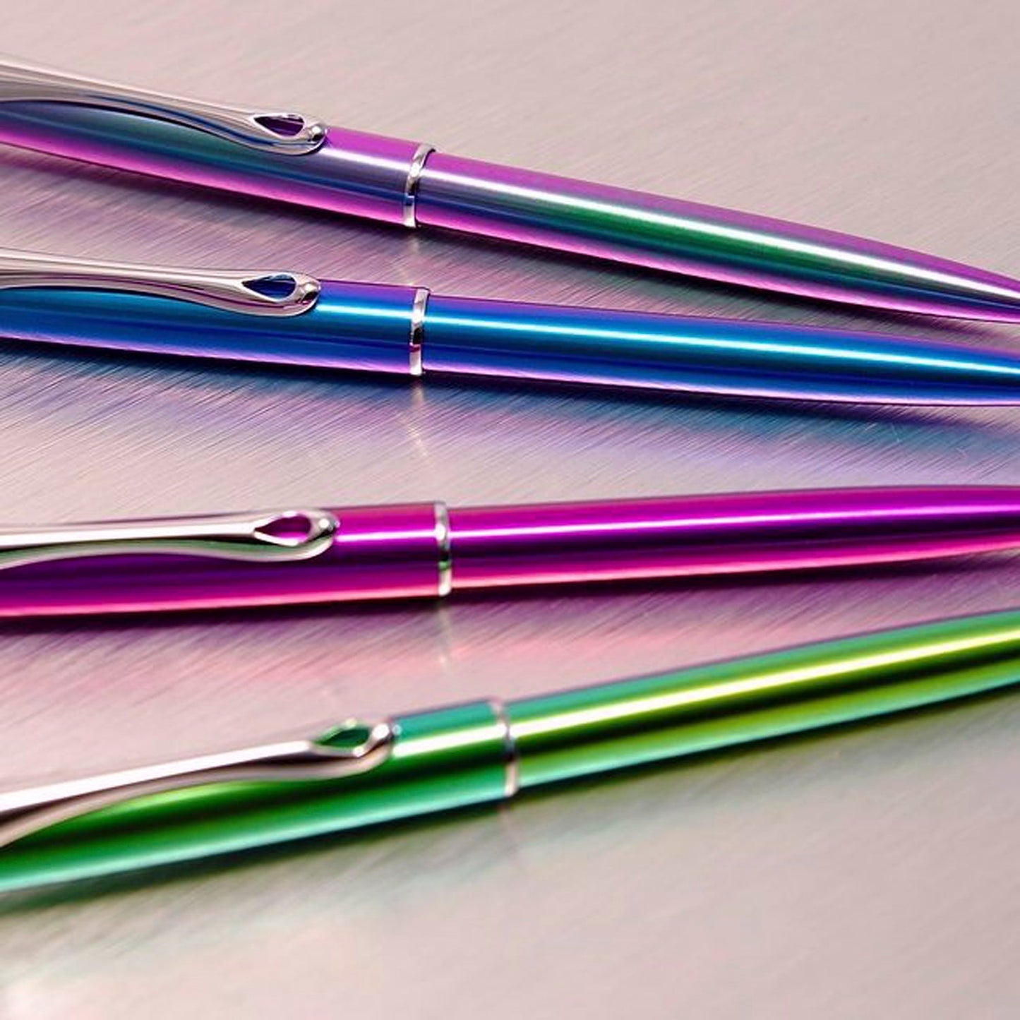 Diplomat Traveller Funky Green CT Fountain Pen