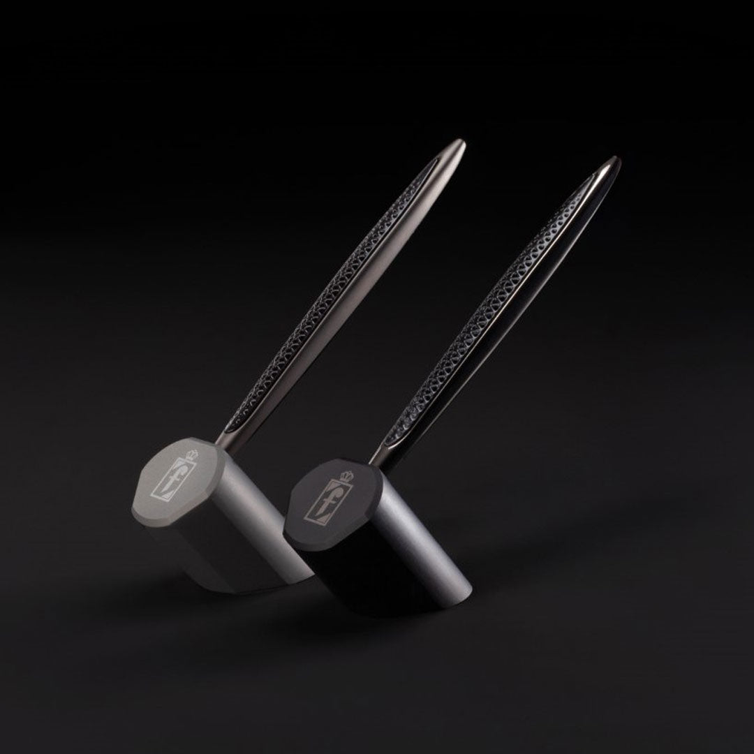 Pininfarina | Cambiano Transitions | Titanium Ethergraf Tip | Inclined Desk Stand