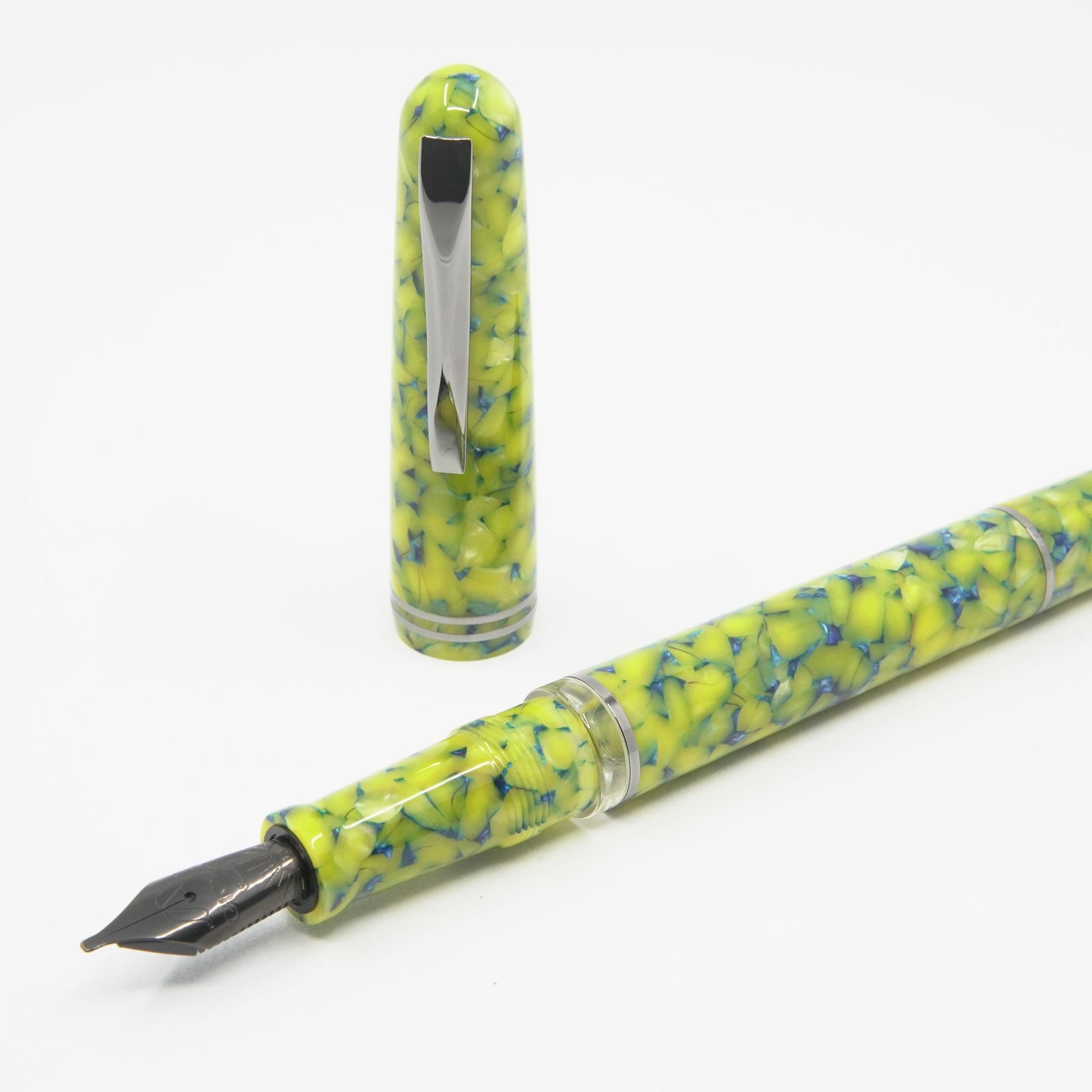 Gioia | Metis Fountain Pen | Colibri Black Trim