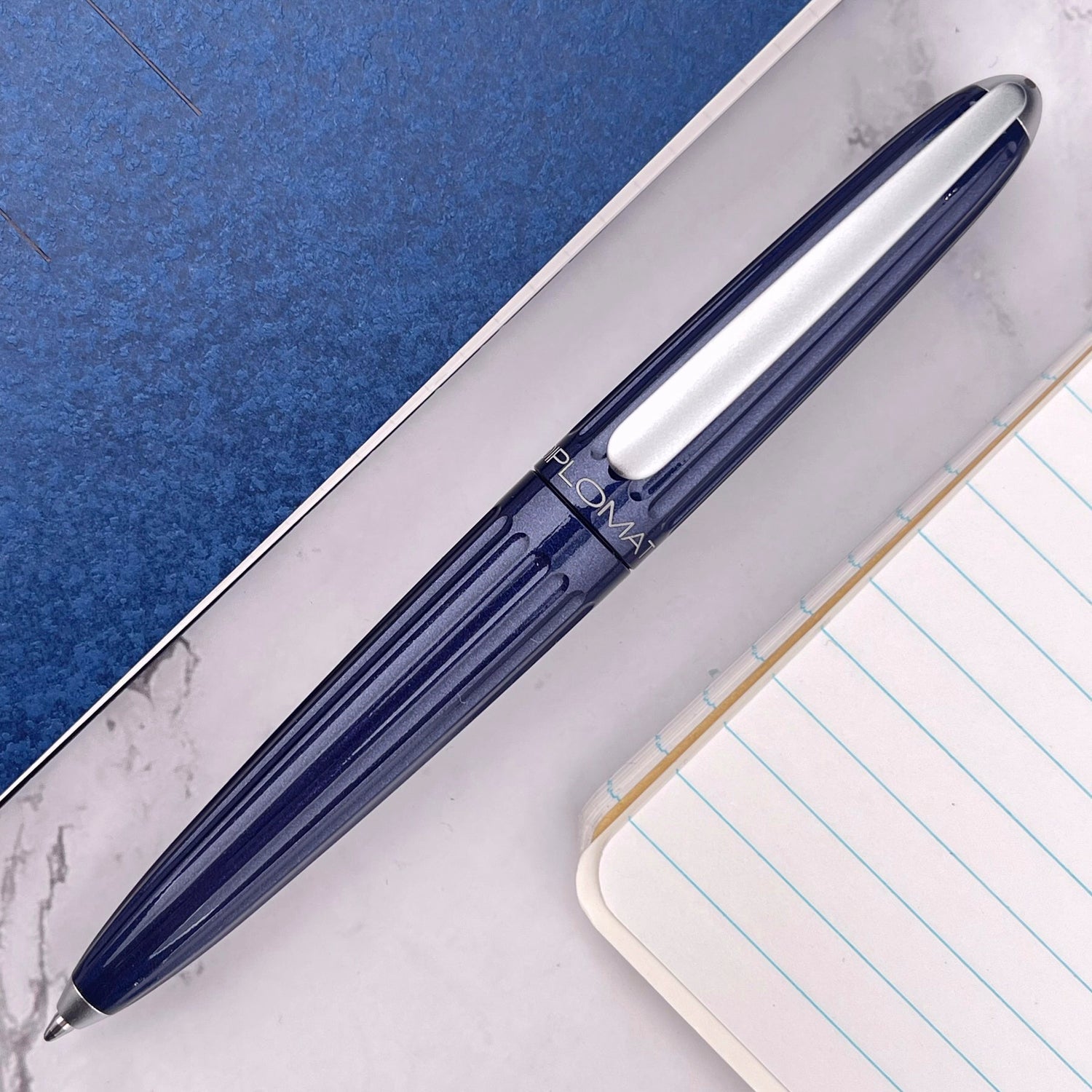 Diplomat Aero Midnight Blue Ballpoint Pen D40323040