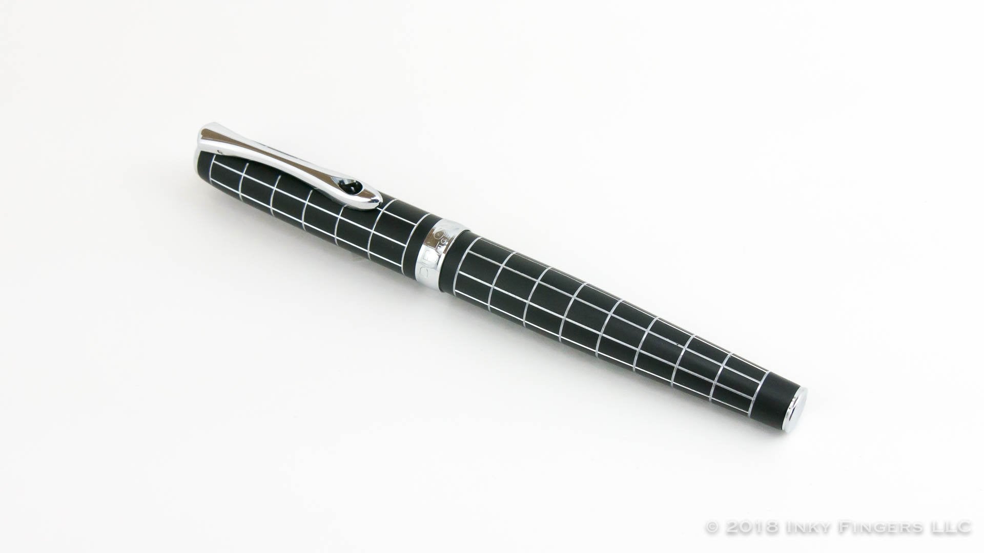 Diplomat Excellence A Plus Rhomb Guilloche Lapis Black 14K Gold Fountain Pen