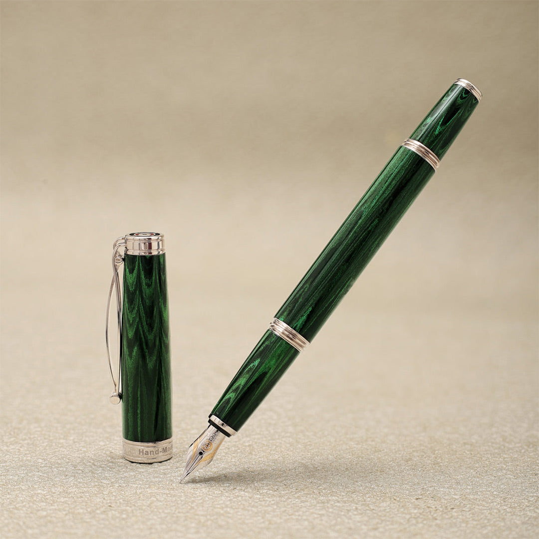 Cleo Skribent | Fountain Pen | Ebonite | Green