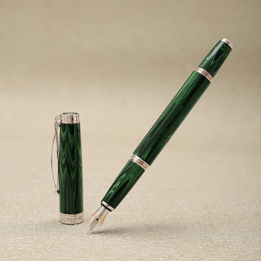 Cleo Skribent | Fountain Pen | Ebonite | Green