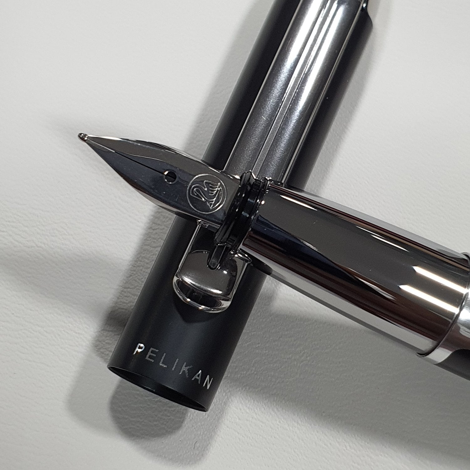 Pelikan Pura P40 Black/Silver Fountain Pen