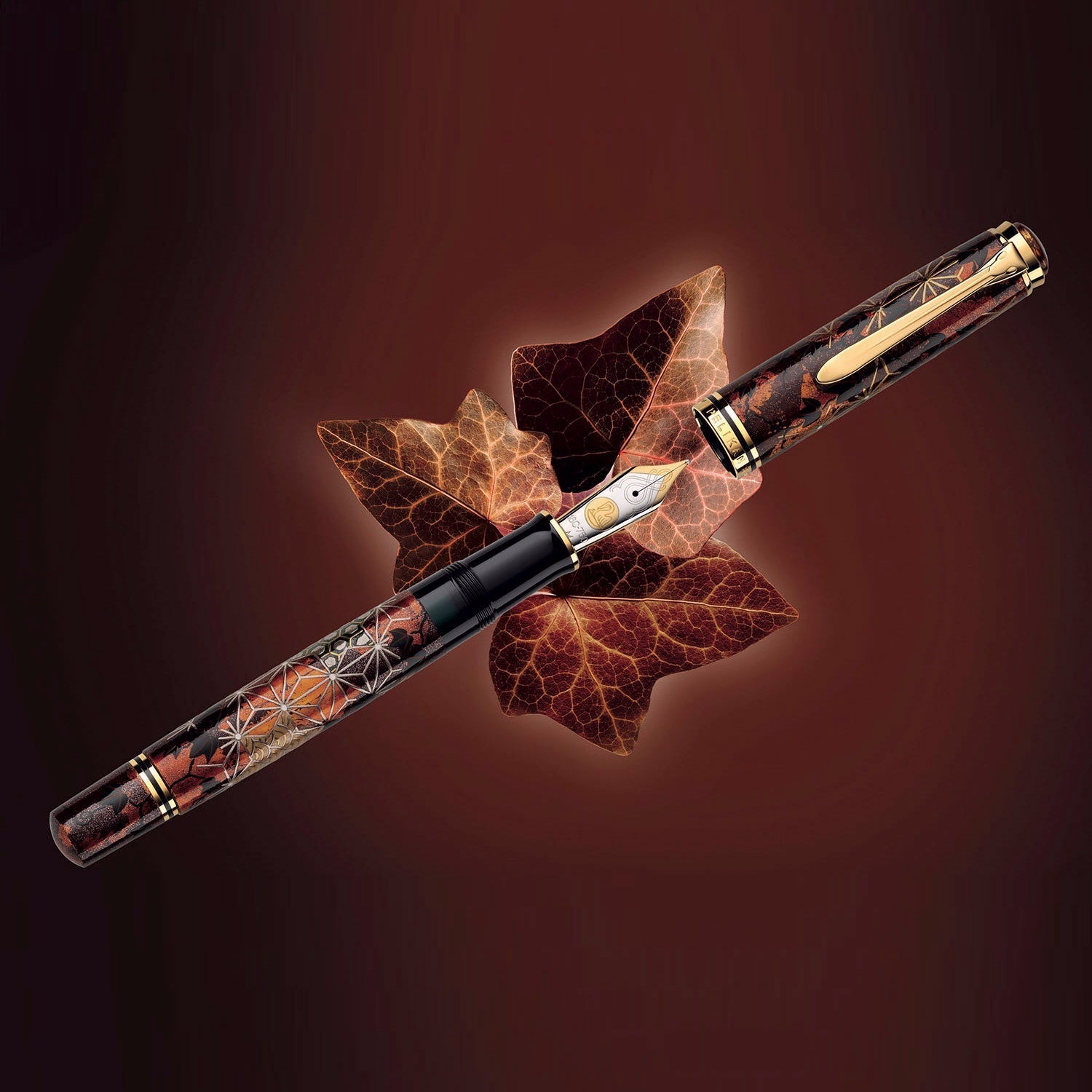 Pelikan Souveran M1000 Maki-E Ivy & Komon Fountain Pen (Limited Edition)