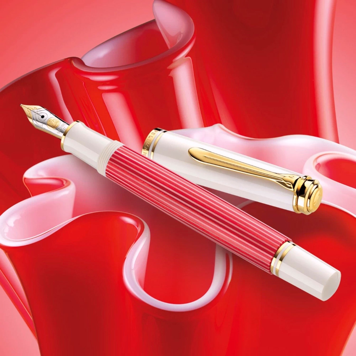 Pelikan Souveran M600 SE Red/White Fountain Pen (Special Edition)