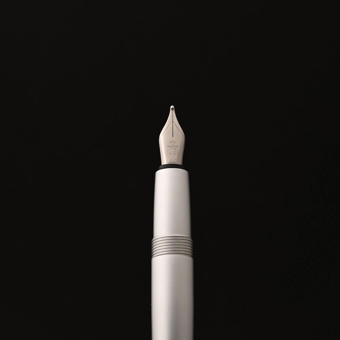 Pininfarina | Pf Go | Fountain pen | Titanio