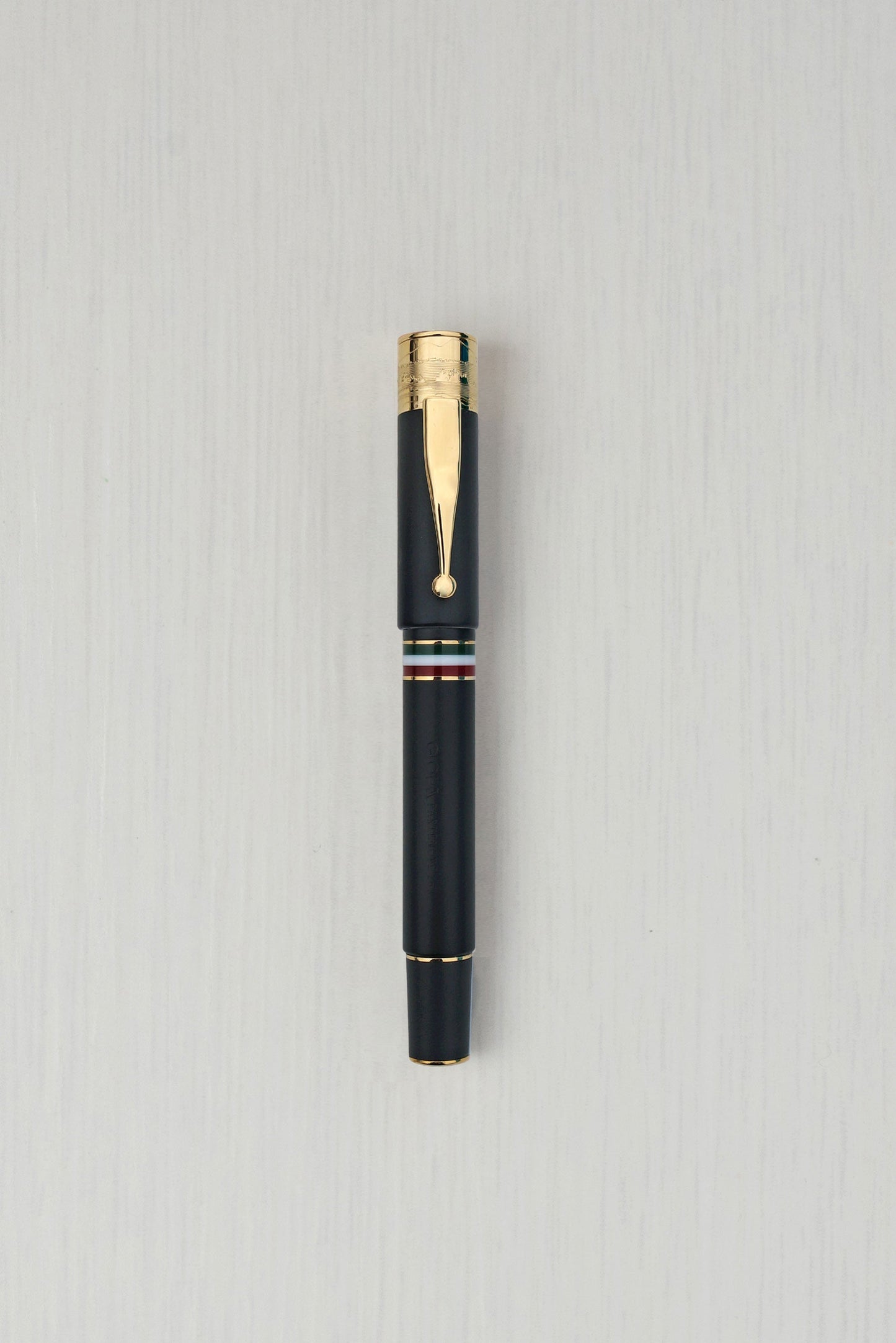 Gioia | Fountain Pen & Rollerball Pen | Partenope | Black Sand | Gold Trims
