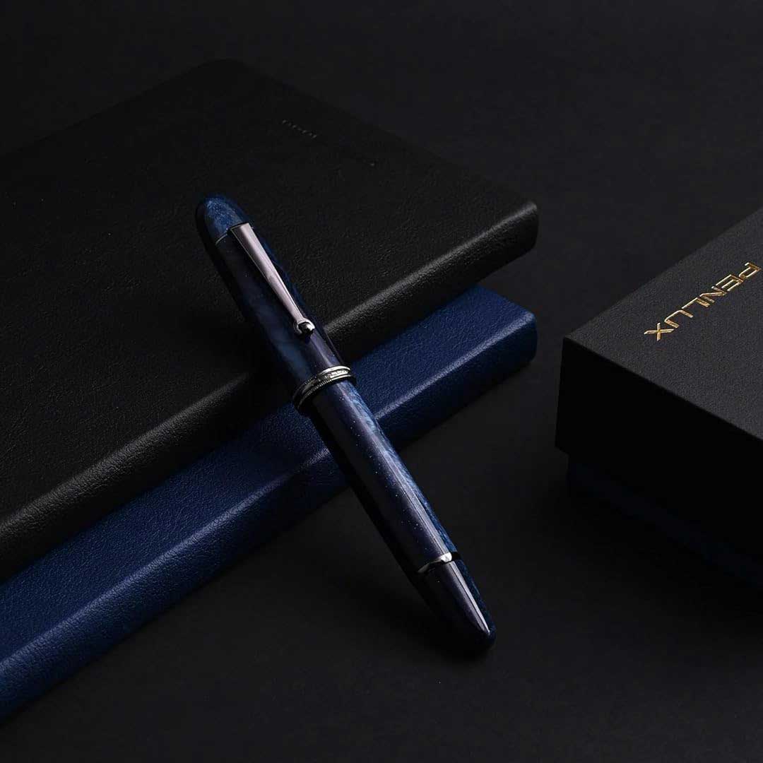 Penlux | Fountain Pen | Masterpiece Delgado | Firefly